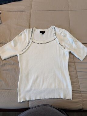 White Embellished Short Sleeve Knit Top